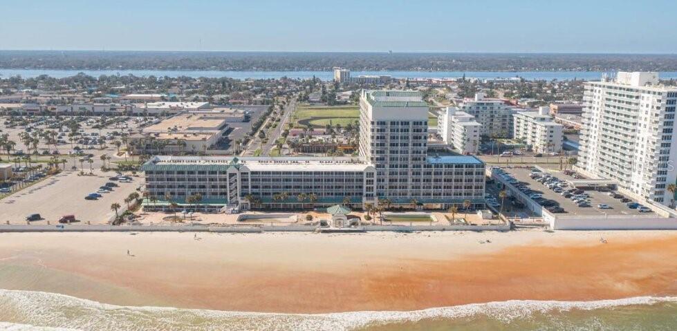 DAYTONA BEACH RESORT & CONFER - Residential