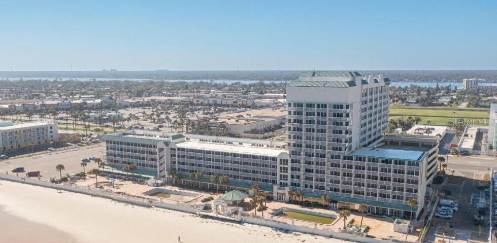 DAYTONA BEACH RESORT & CONFER - Residential