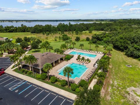 A home in WINTER HAVEN