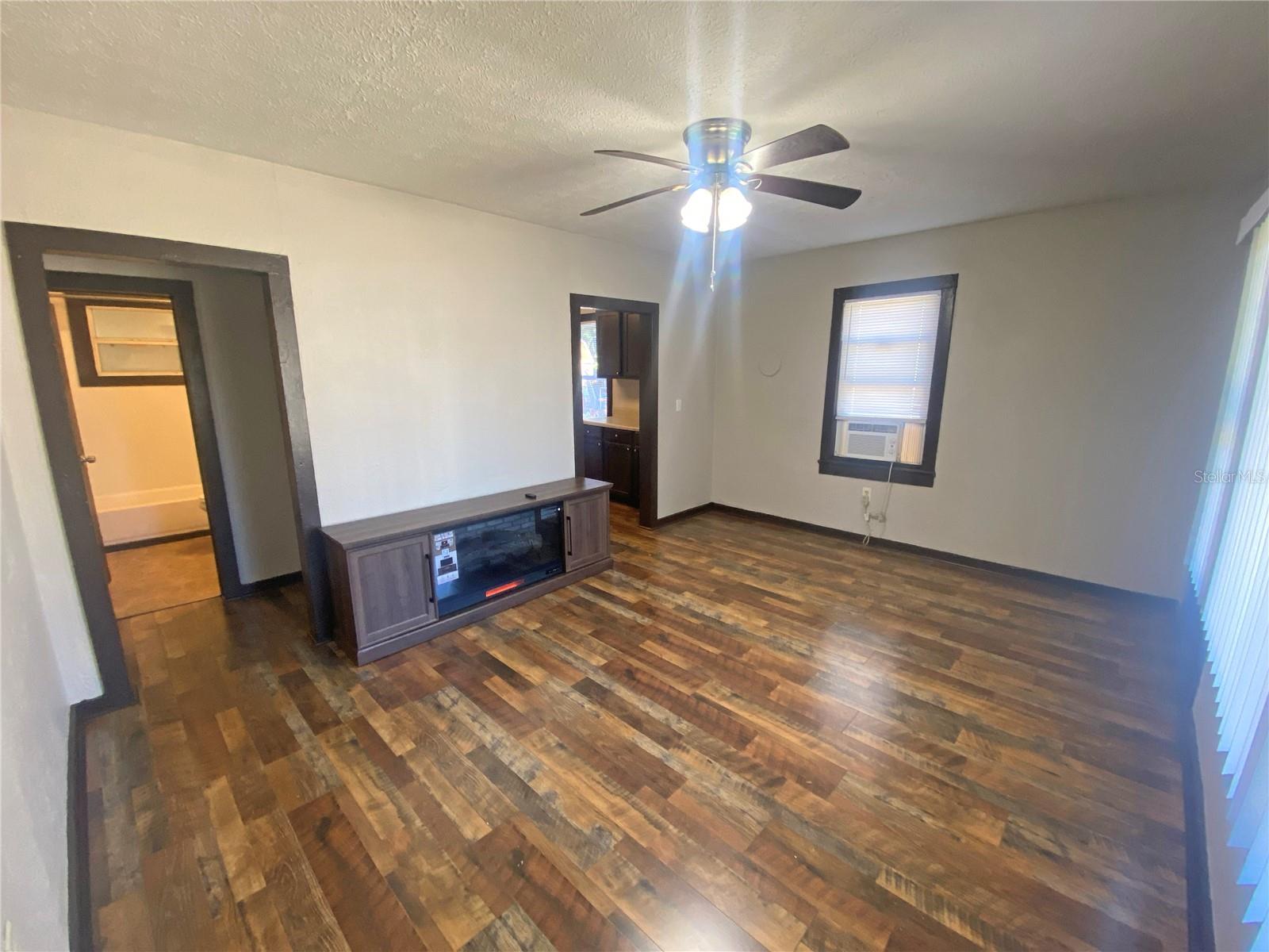 LIVINGSTON & TRUBYS ADD - Residential