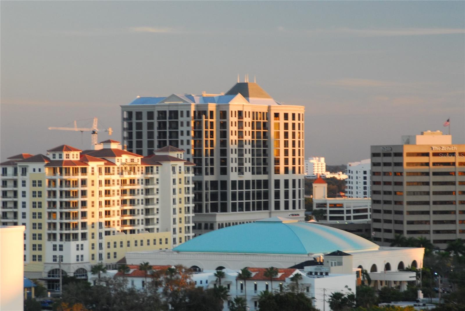 PLAZA AT 05 POINTS RESIDENCES - Residential