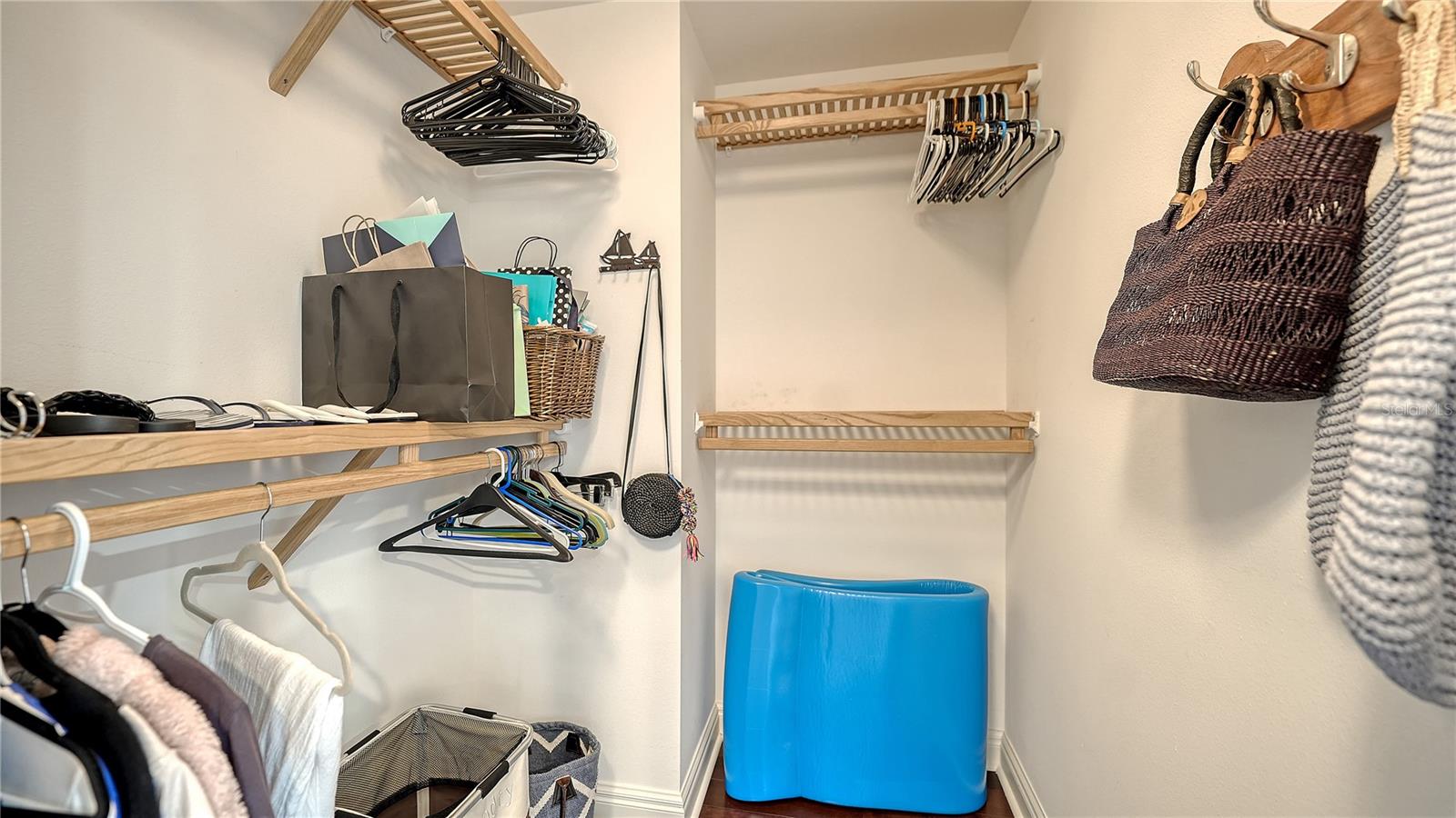 PLAZA AT 05 POINTS RESIDENCES - Residential