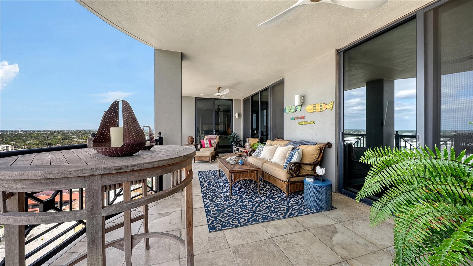 PLAZA AT 05 POINTS RESIDENCES - Residential