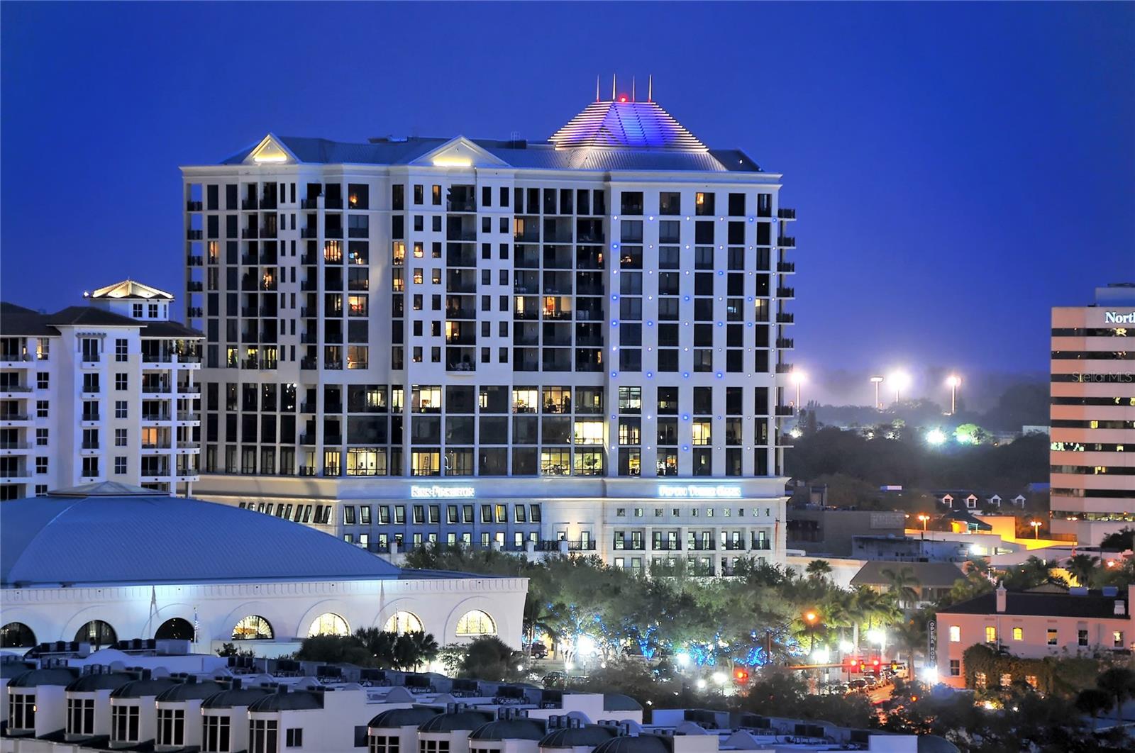 PLAZA AT 05 POINTS RESIDENCES - Residential