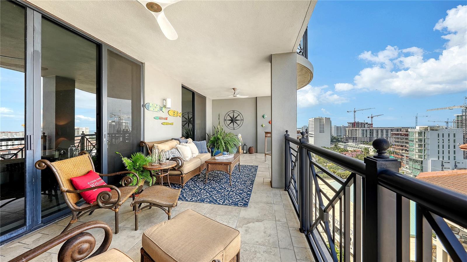 PLAZA AT 05 POINTS RESIDENCES - Residential