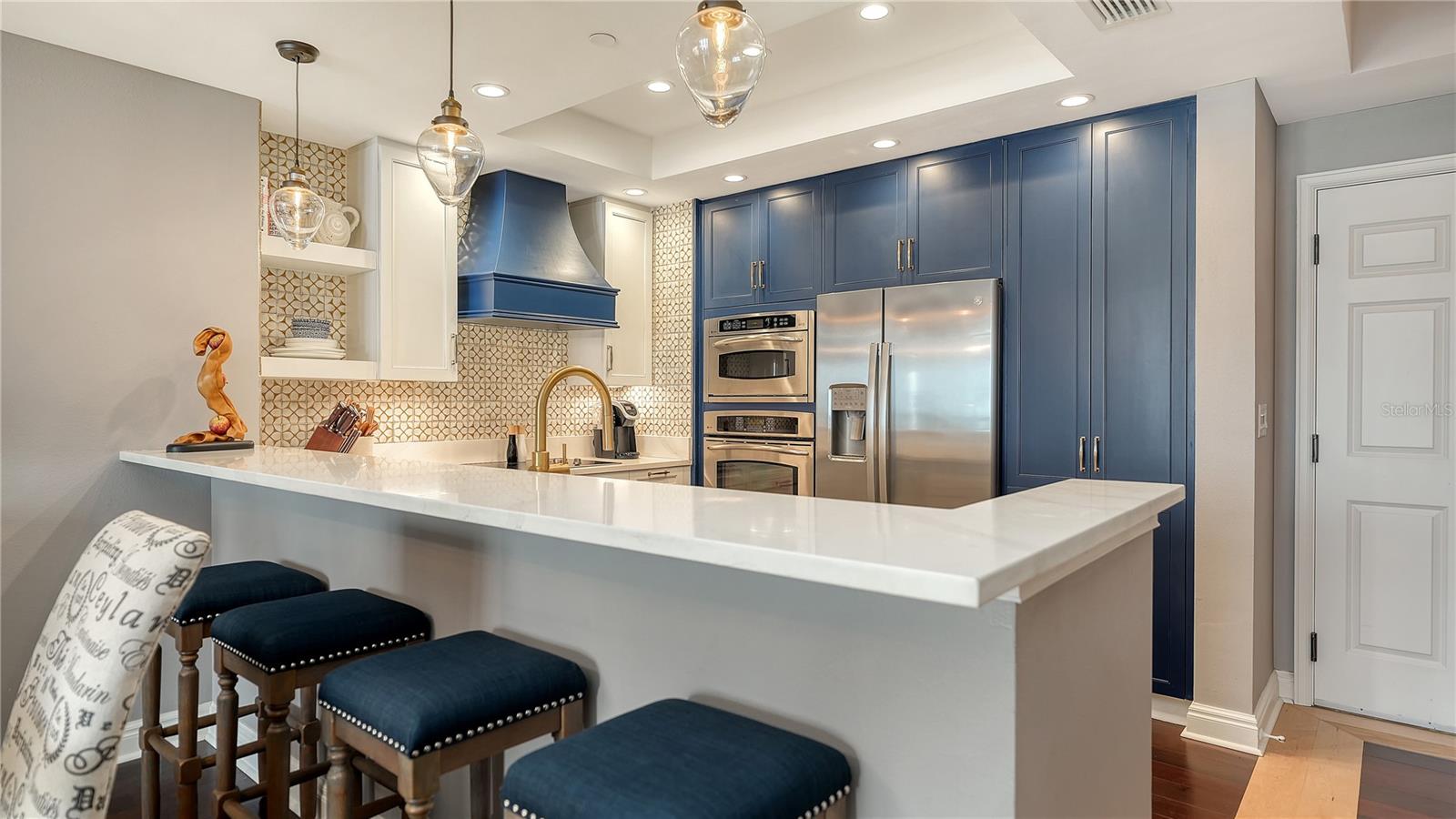 PLAZA AT 05 POINTS RESIDENCES - Residential