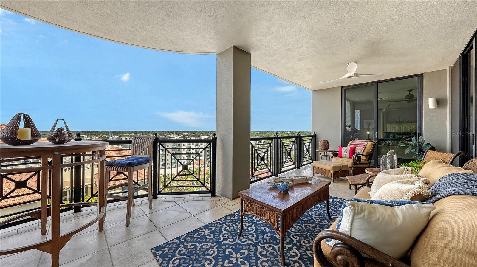 PLAZA AT 05 POINTS RESIDENCES - Residential