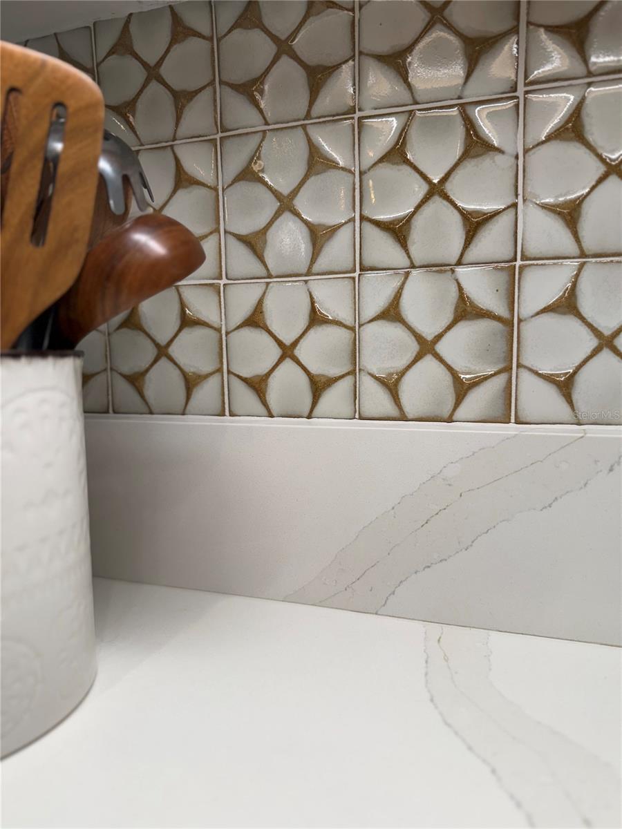 PLAZA AT 05 POINTS RESIDENCES - Residential