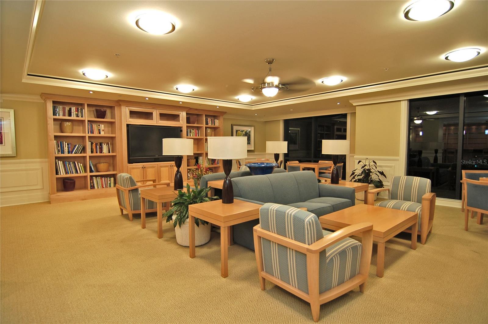 PLAZA AT 05 POINTS RESIDENCES - Residential