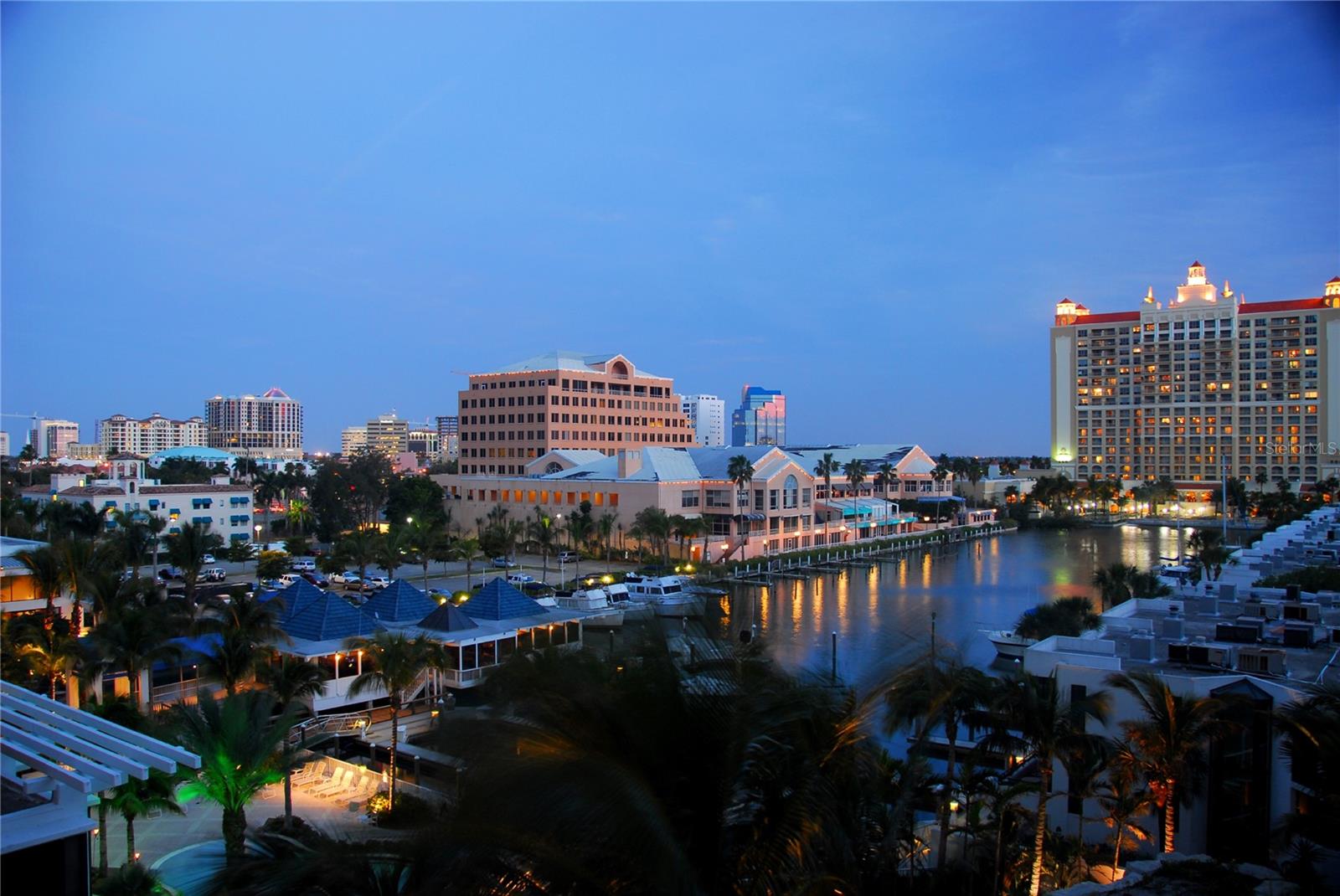 PLAZA AT 05 POINTS RESIDENCES - Residential