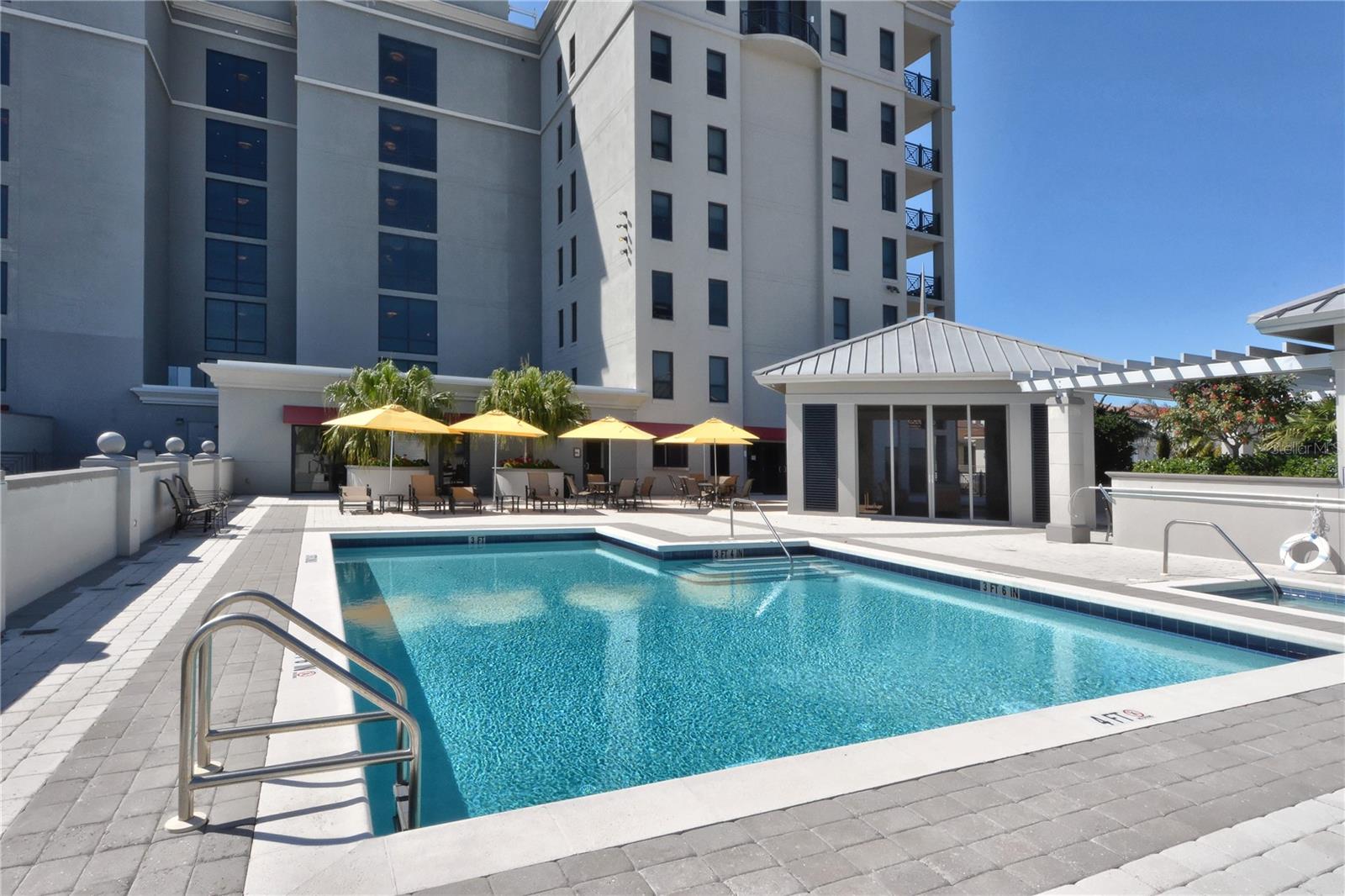 PLAZA AT 05 POINTS RESIDENCES - Residential