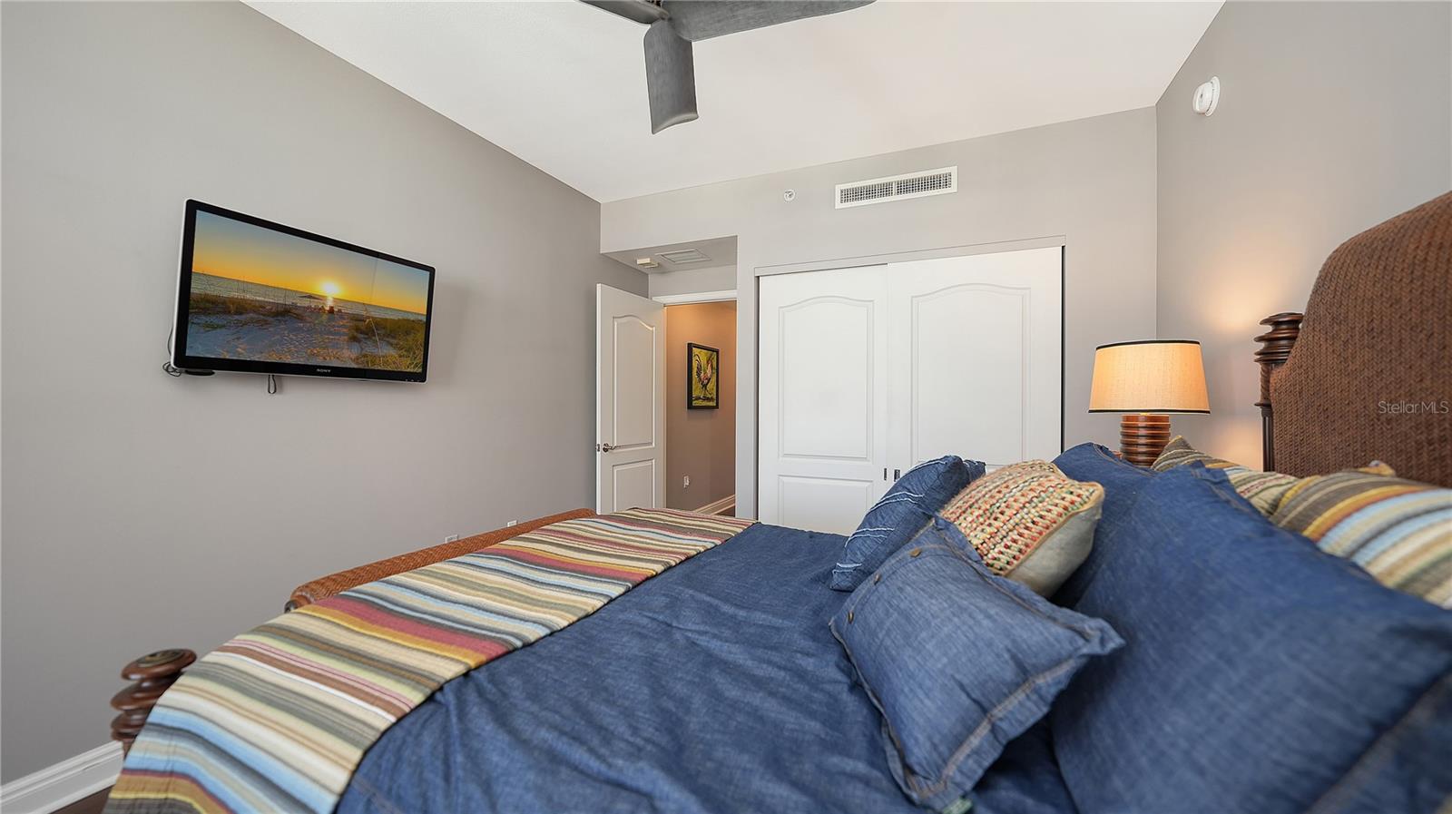 PLAZA AT 05 POINTS RESIDENCES - Residential