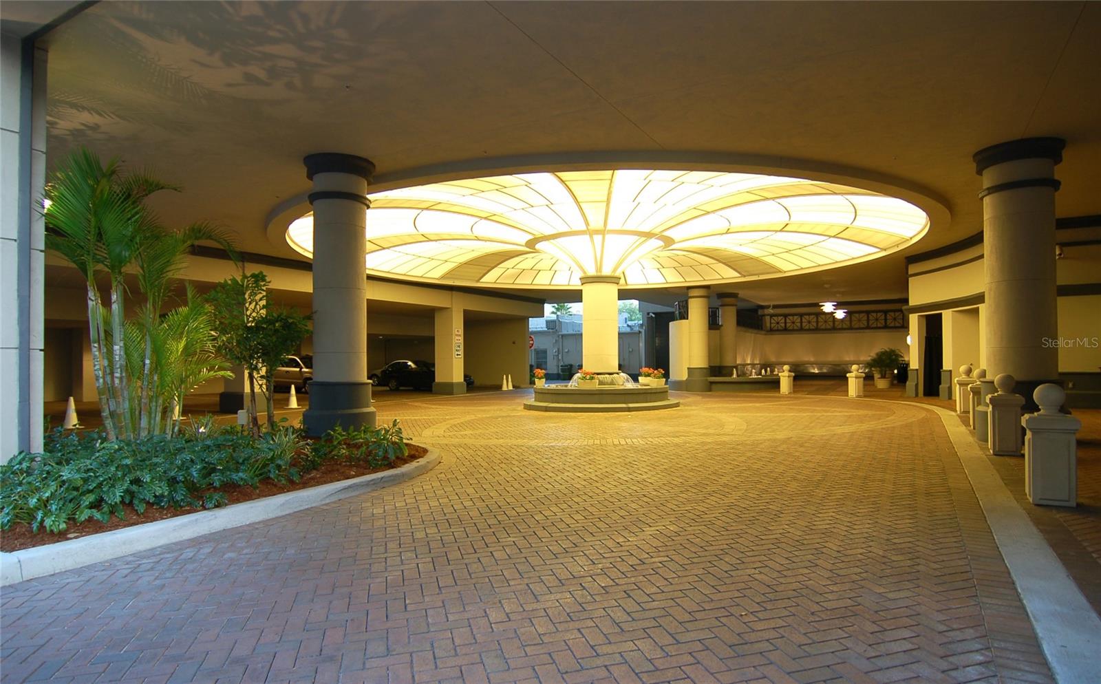 PLAZA AT 05 POINTS RESIDENCES - Residential