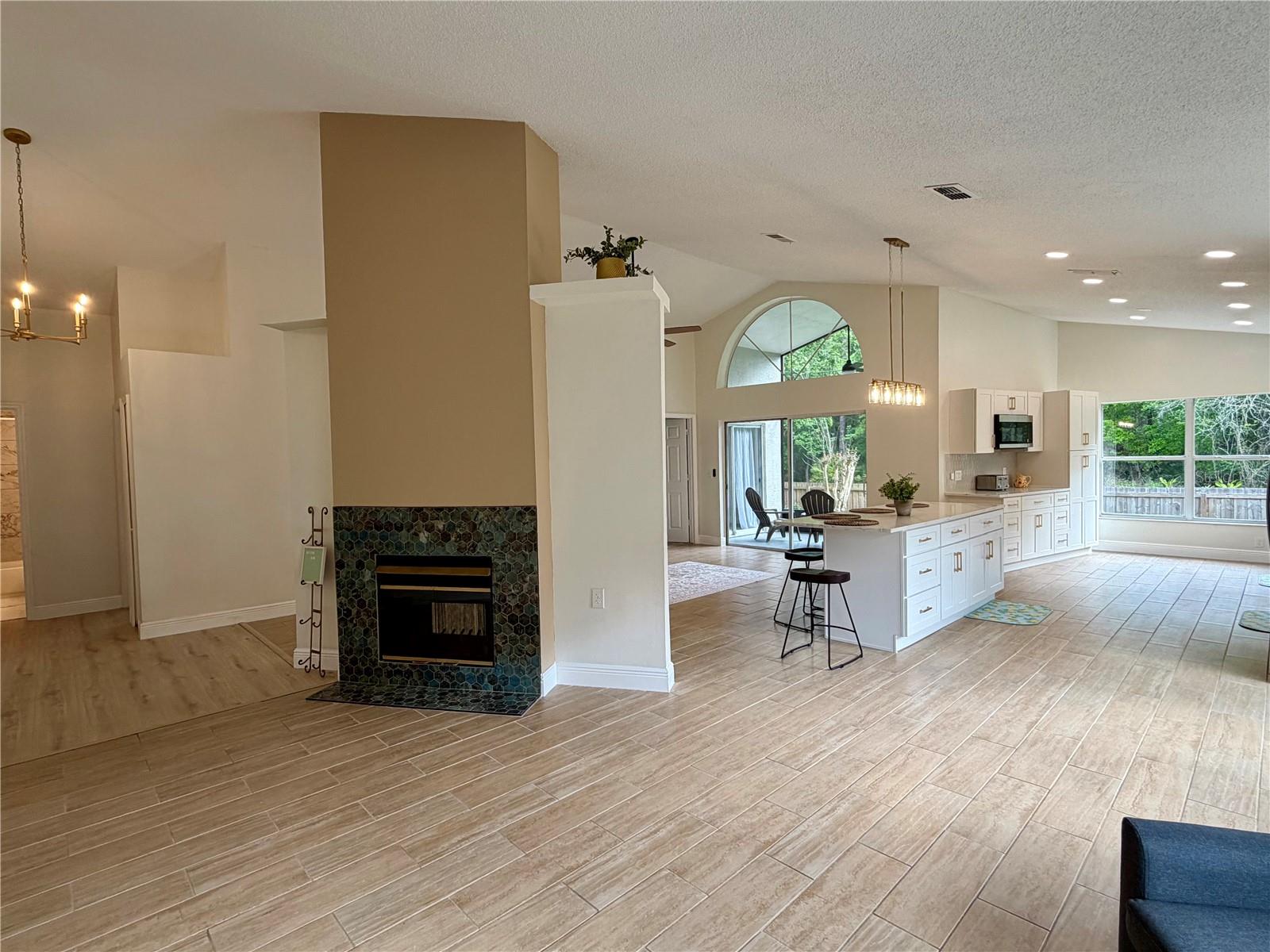 ALAFAYA WOODS PH 14 - Residential