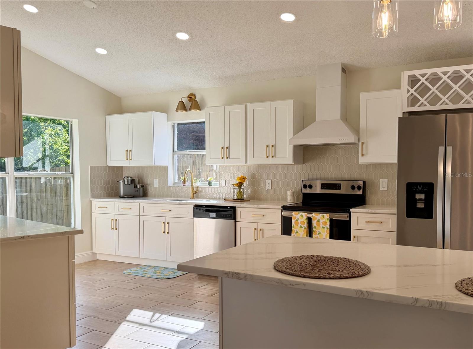 ALAFAYA WOODS PH 14 - Residential