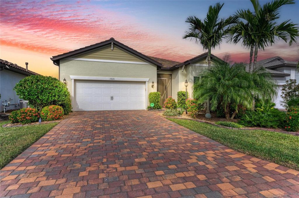 Photo of 17631 Colebrook Circle, Lakewood Ranch, FL 34202 (MLS # A4673773)