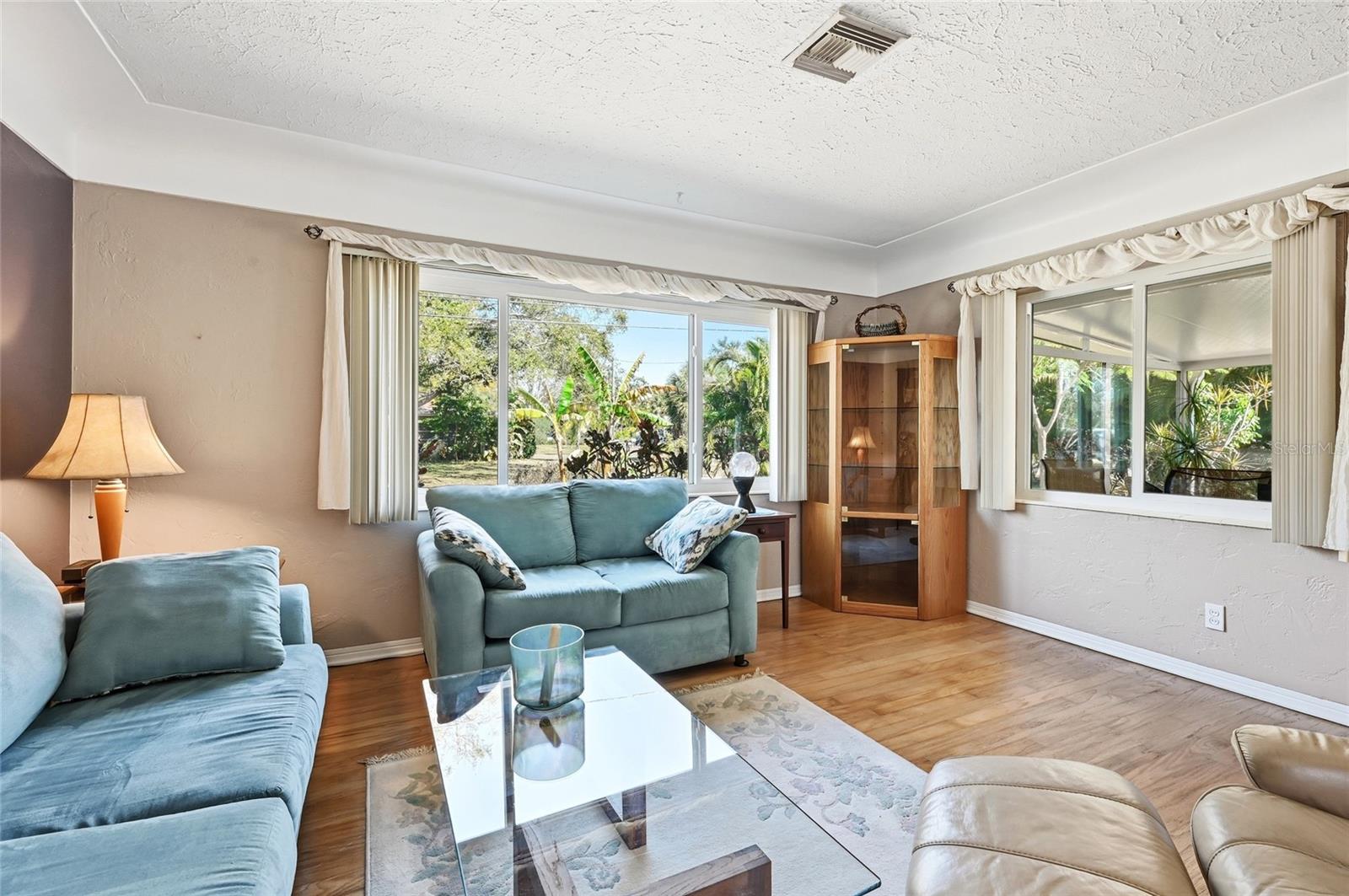 SCHINTO REP - Residential