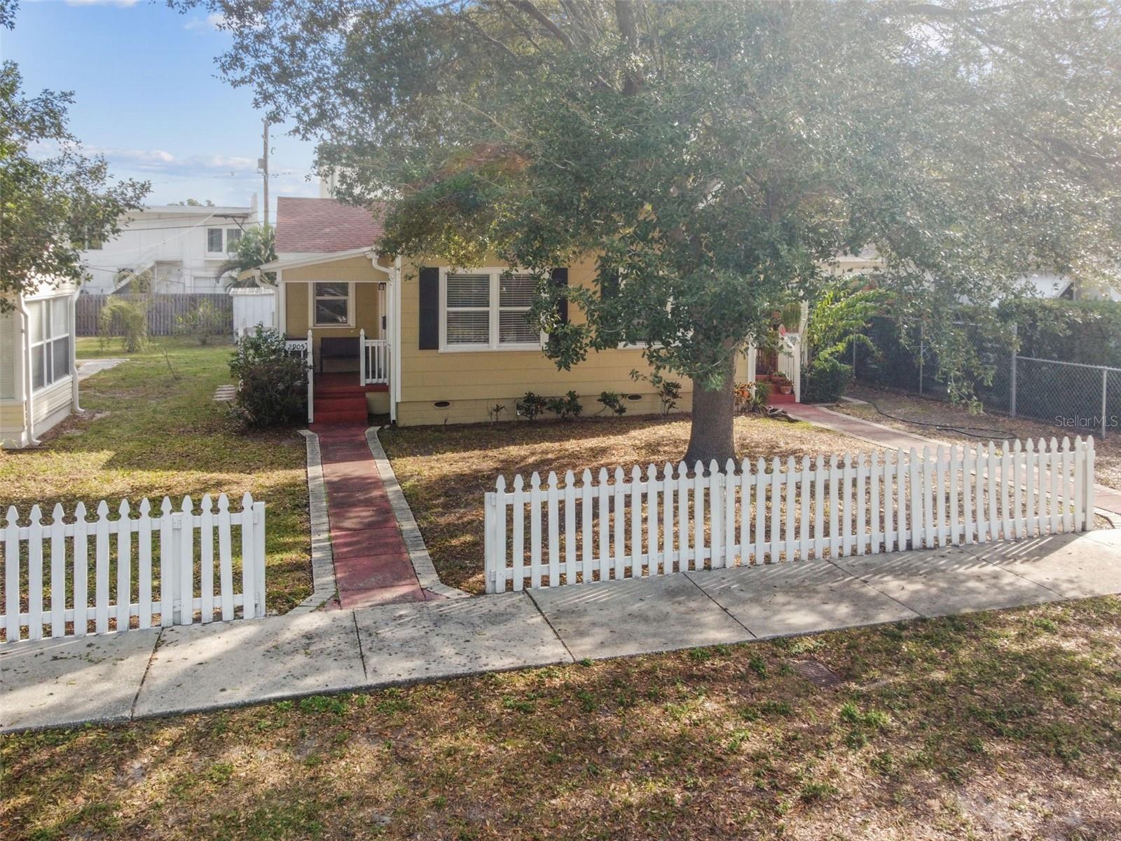 PINELLAS ADD TO ST PETERSBURG FLA - Residential Income