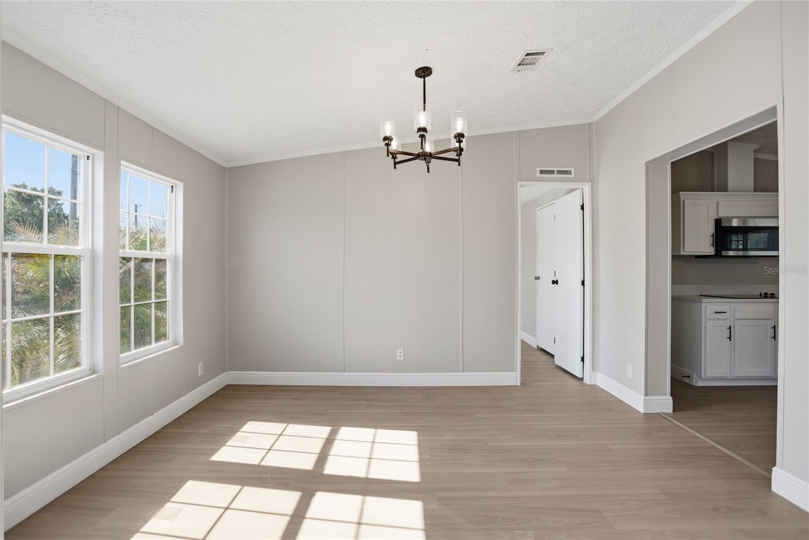 SILVER LAKE ESTATES UNIT 2 - Residential