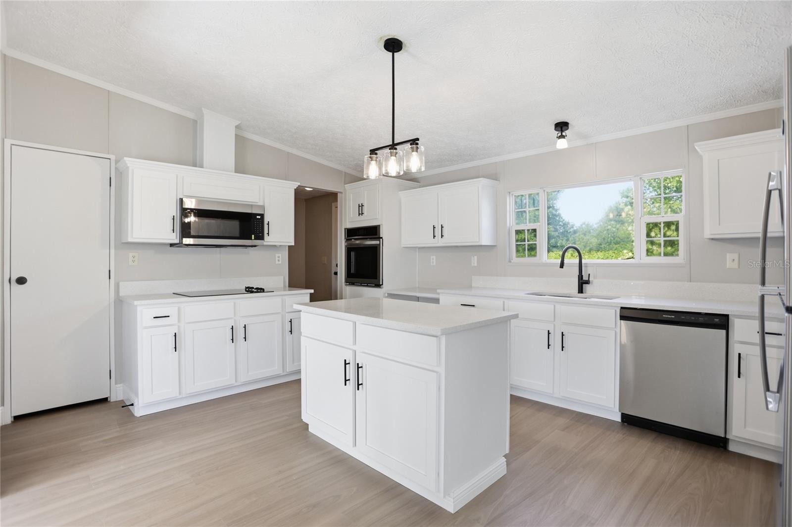 SILVER LAKE ESTATES UNIT 2 - Residential