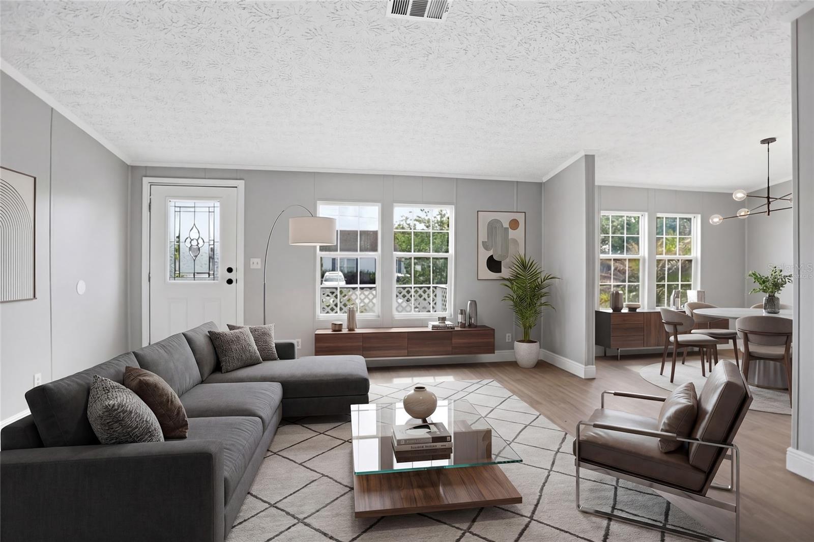 3204 SILVER LAKE COURT