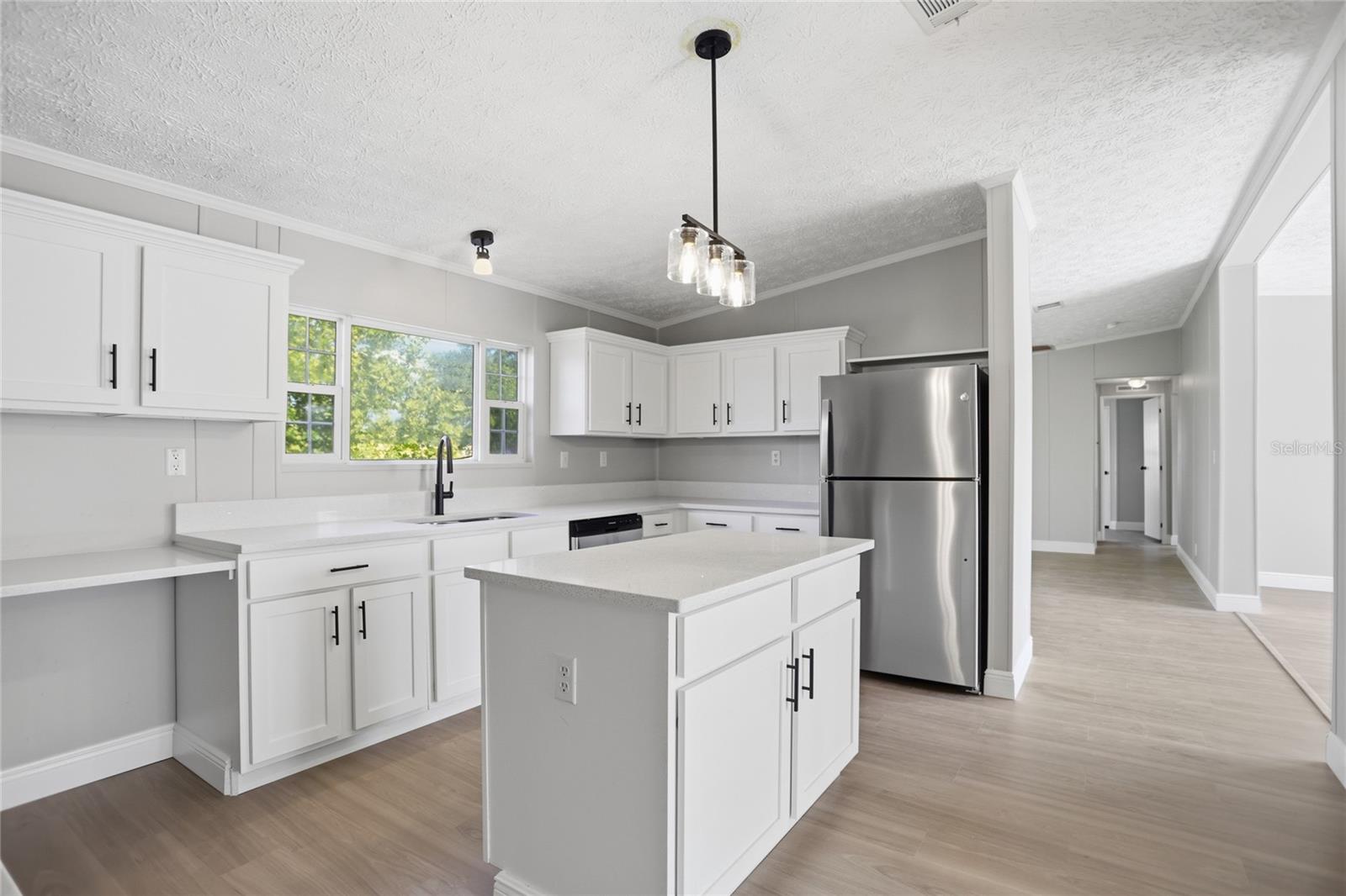 SILVER LAKE ESTATES UNIT 2 - Residential