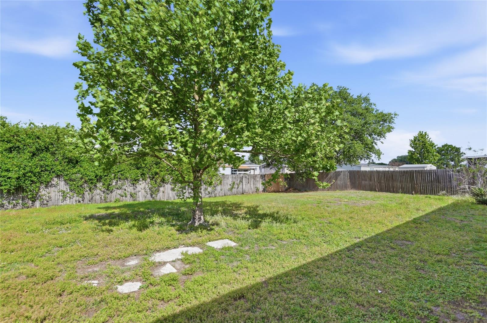 SILVER LAKE ESTATES UNIT 2 - Residential