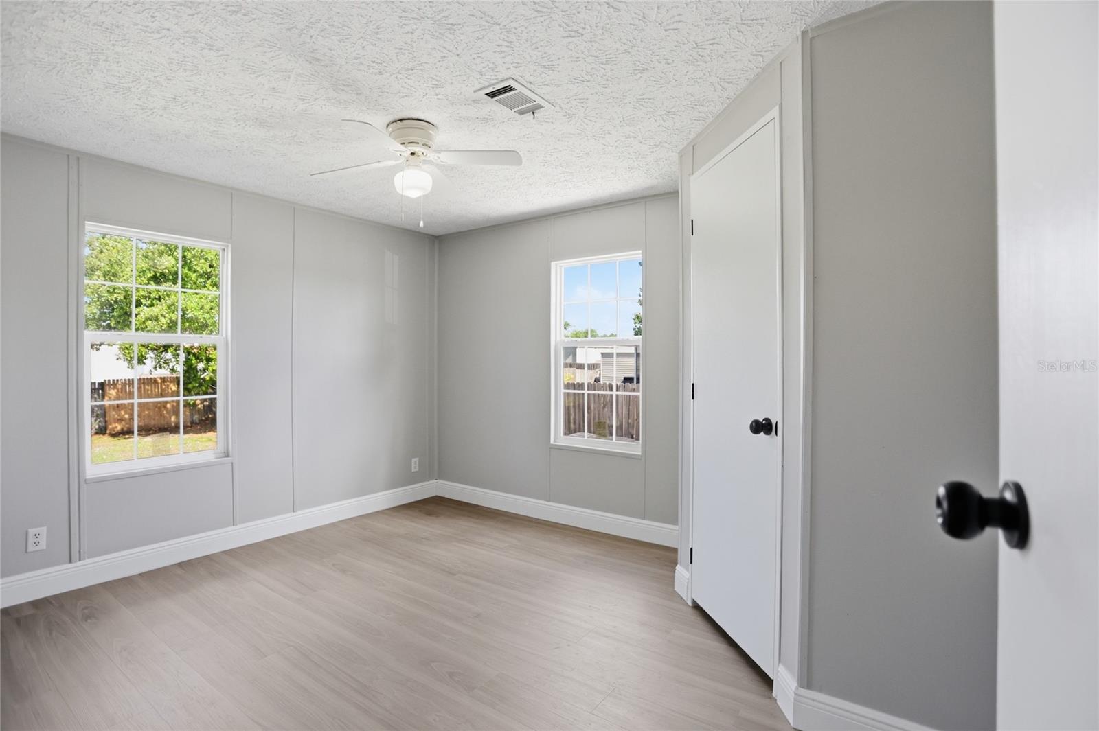 SILVER LAKE ESTATES UNIT 2 - Residential