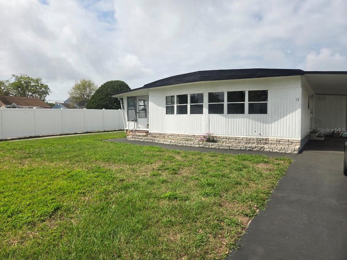 LAKE TARPON MOBILE HOME VILLAGE UN - Residential