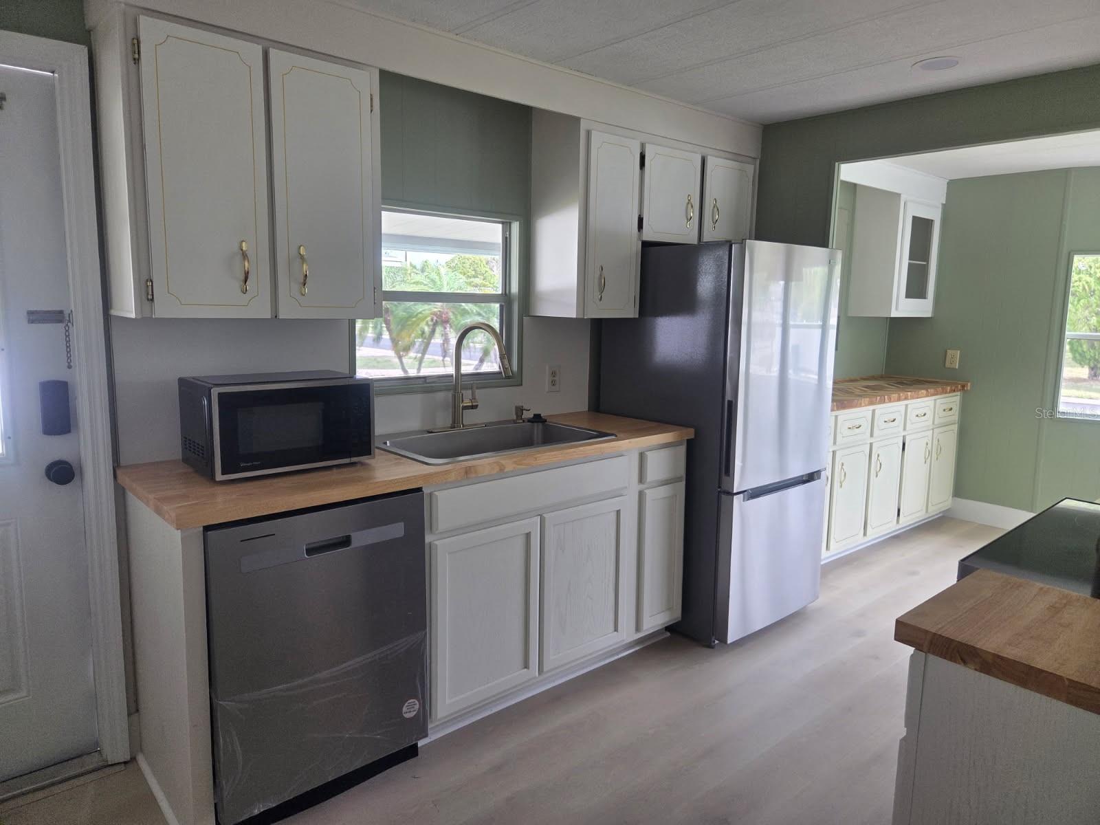 LAKE TARPON MOBILE HOME VILLAGE UN - Residential