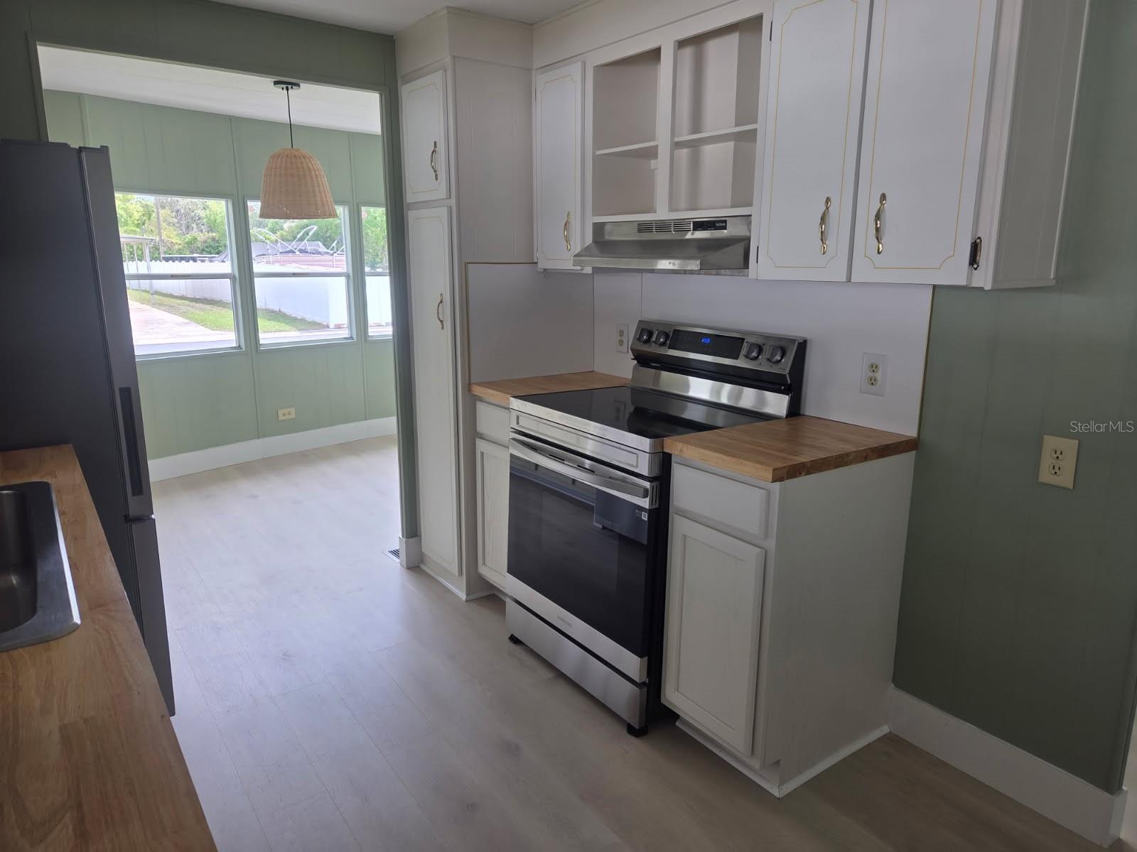 LAKE TARPON MOBILE HOME VILLAGE UN - Residential