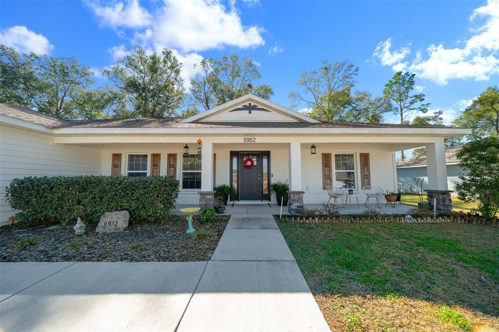 Photo of 6952 SW 109th Lane, Ocala, FL 34476 (MLS # G5107445)