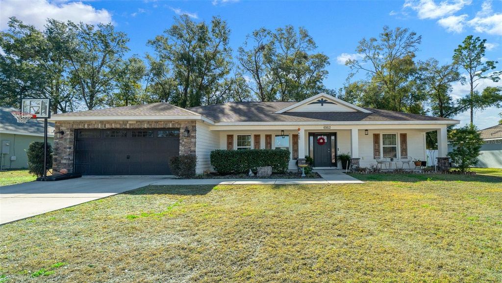 Photo of 6952 SW 109th Lane, Ocala, FL 34476 (MLS # G5107445)