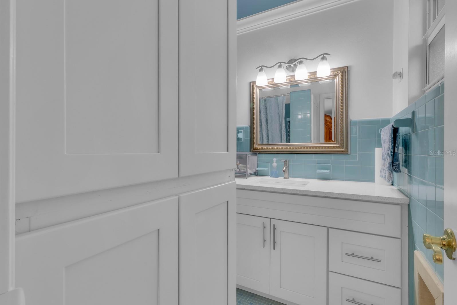 ALLIGATOR LAKESHORE - Residential