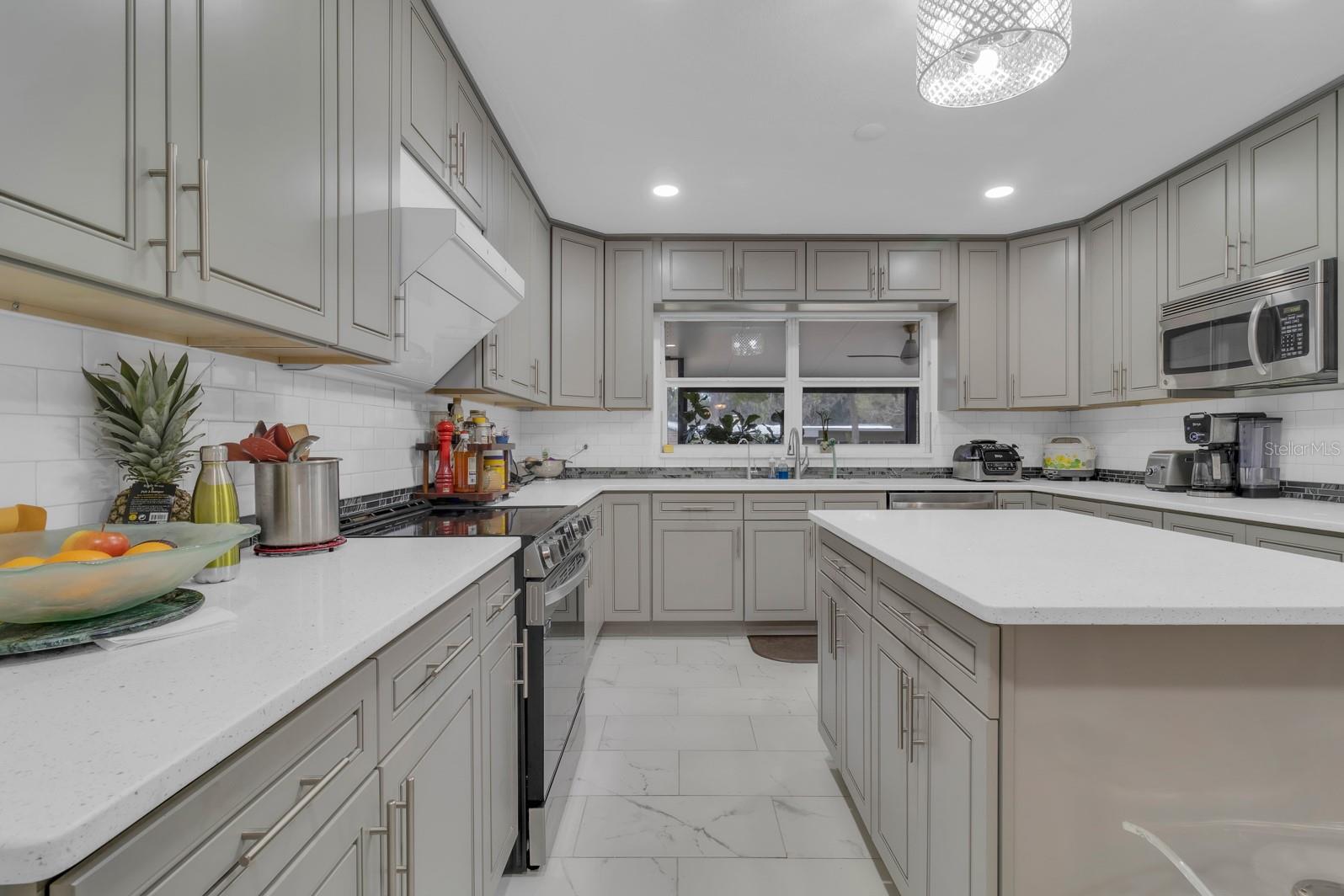 ALLIGATOR LAKESHORE - Residential