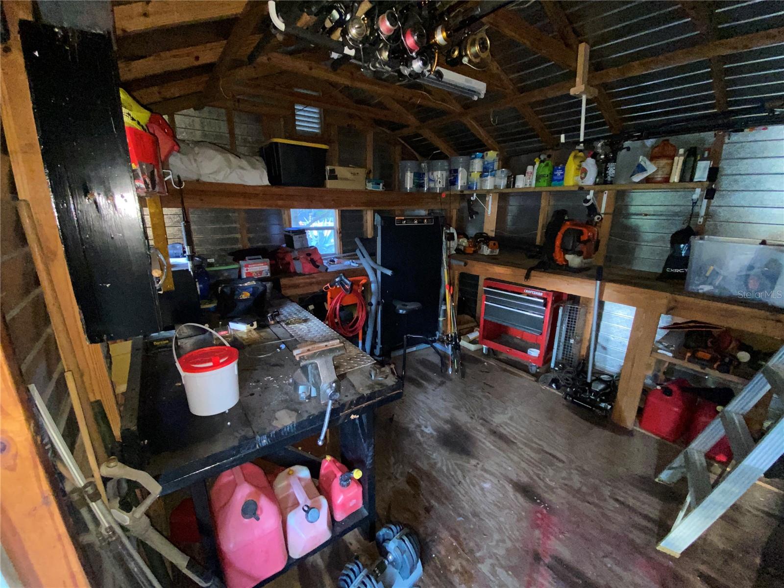 ALLIGATOR LAKESHORE - Residential