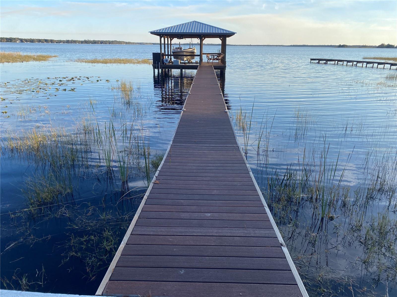 ALLIGATOR LAKESHORE - Residential