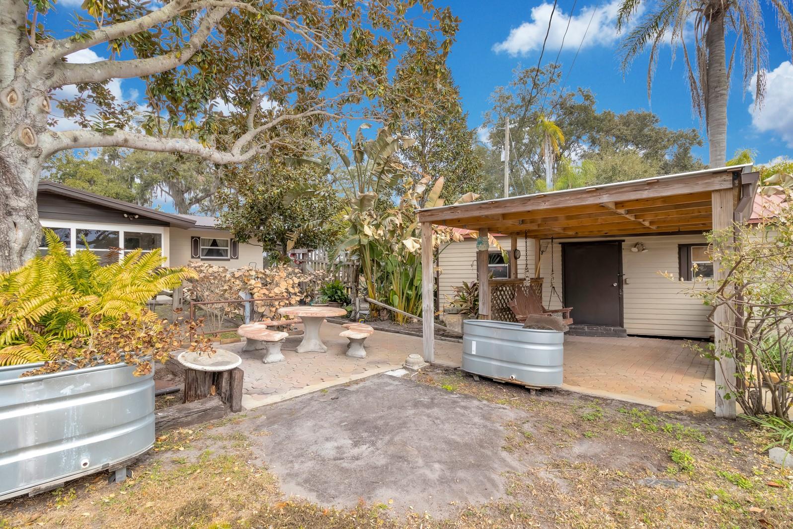 ALLIGATOR LAKESHORE - Residential