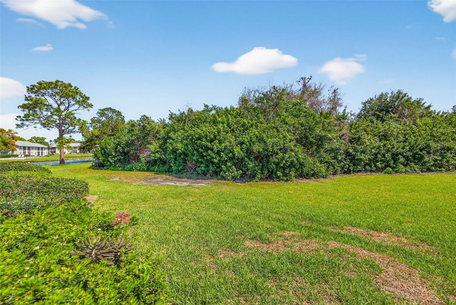 SHADOW LAKES CONDO - Residential