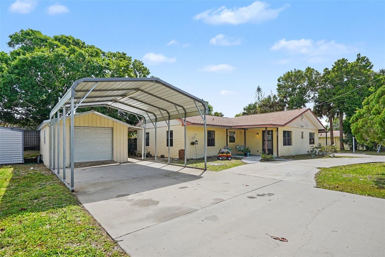 GOLF PARK SUB - Residential