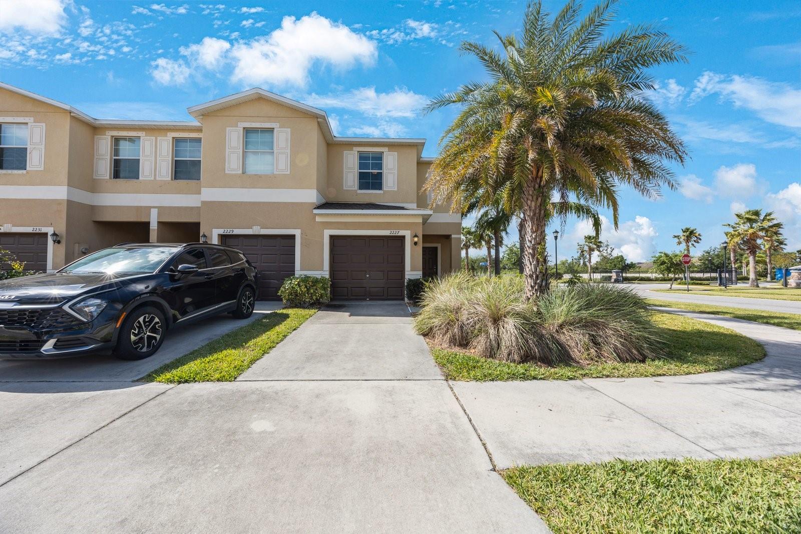 2227 GOLDEN FALCON DRIVE