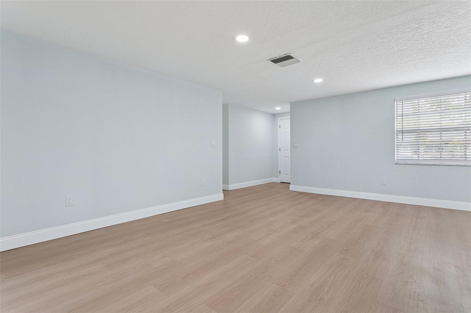 BEACON SQUARE - Residential