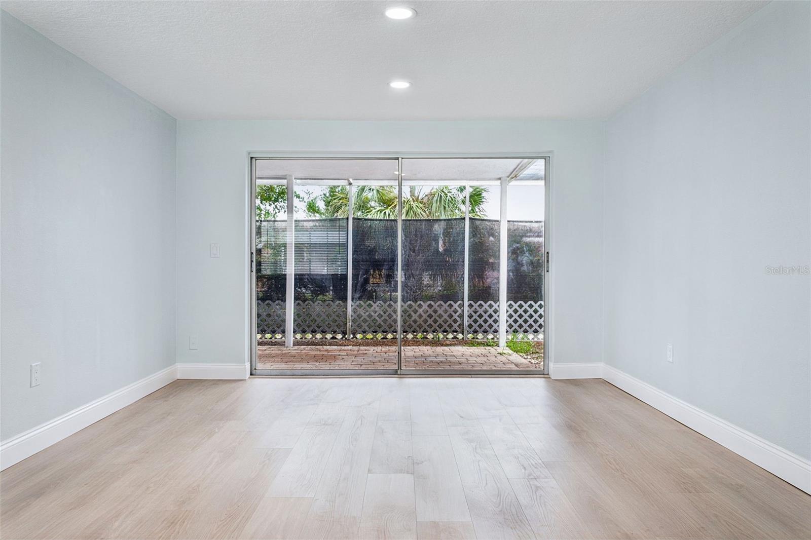 BEACON SQUARE - Residential