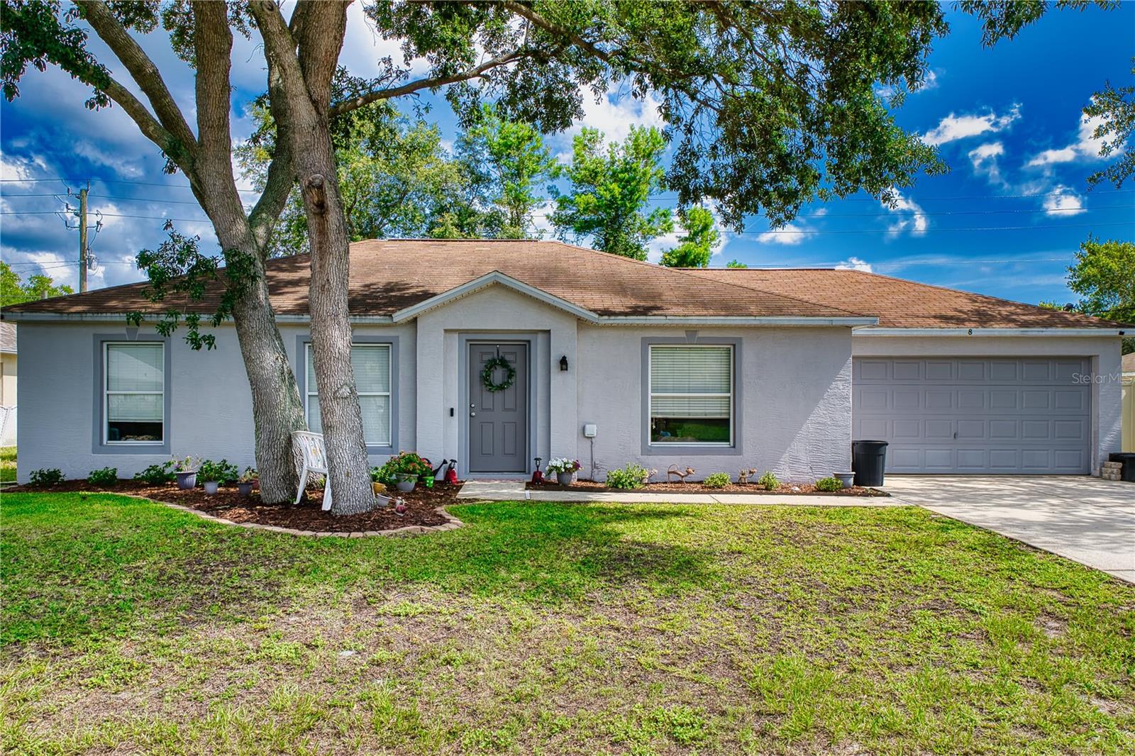 8 ROLLING FERN PLACE