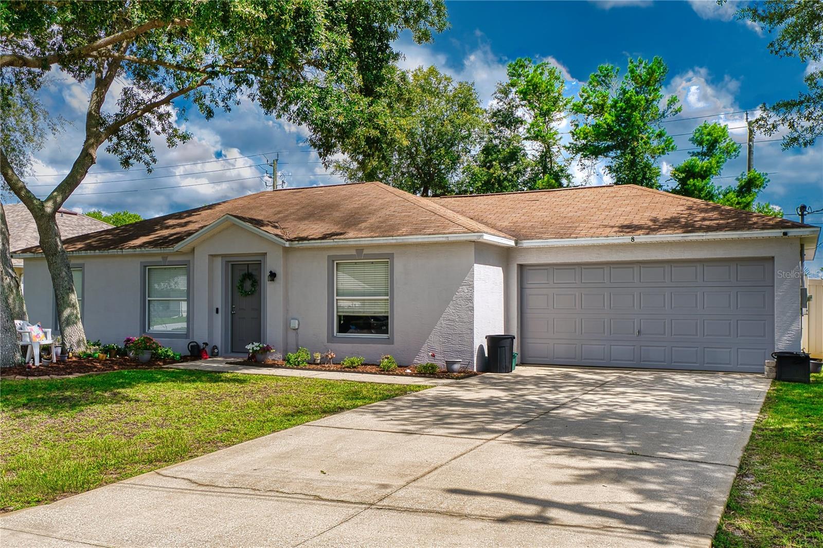 8 ROLLING FERN PLACE