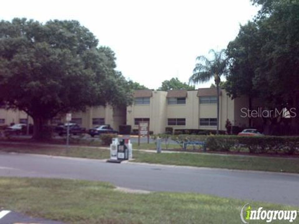 Photo of 4450 40th Avenue N #D16, St Petersburg, FL 33710 (MLS # TB8371286)