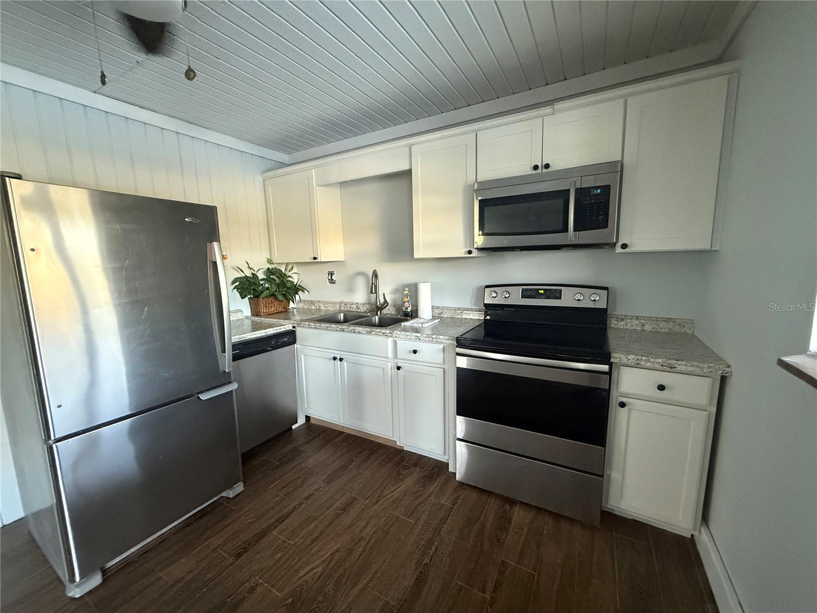 HERNANDO BEACH - Residential