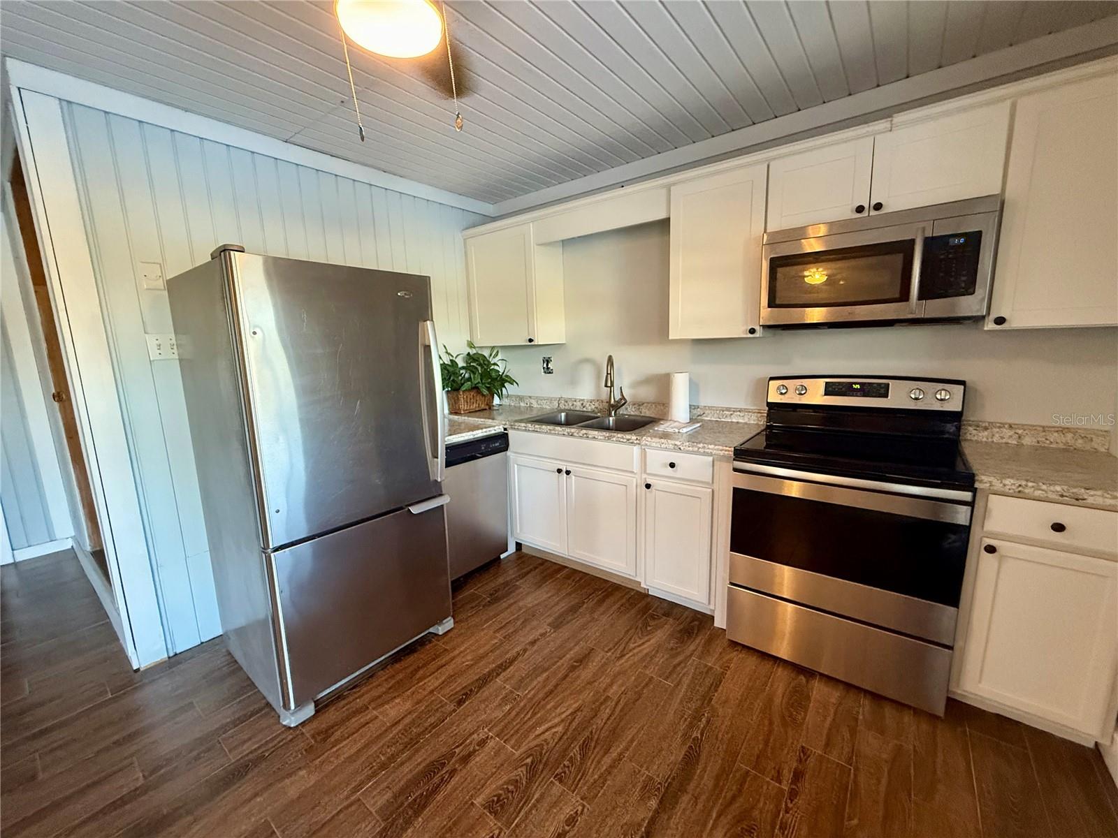 HERNANDO BEACH - Residential