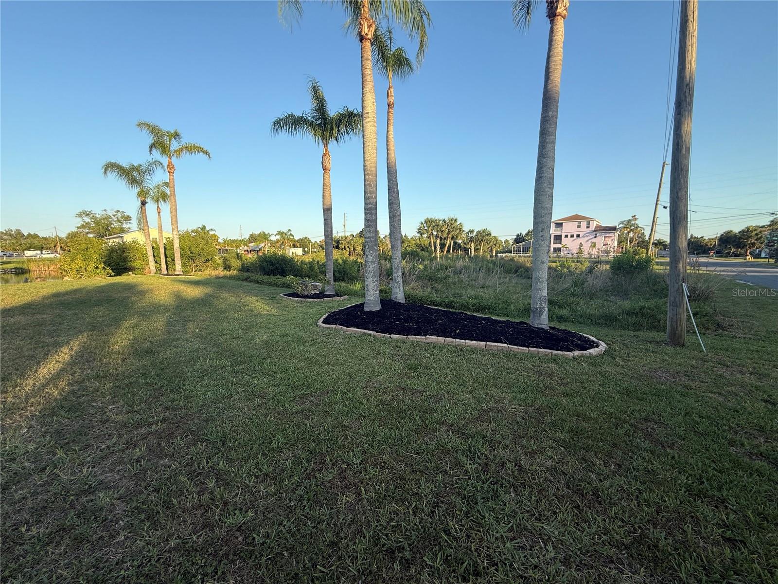 HERNANDO BEACH - Residential