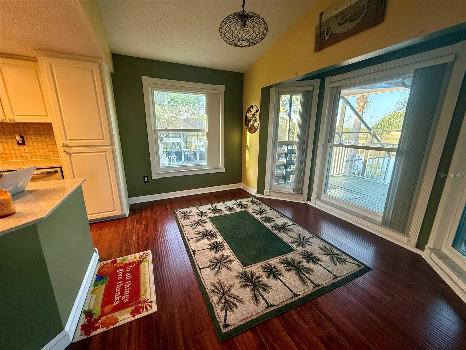 HERNANDO BEACH - Residential